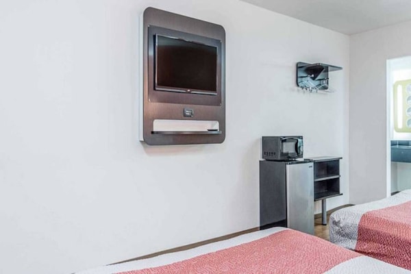 Foto van 2 tweepersoonsbedden | Roken toegestaan - Vakantiehuis in Texarkana TX - BedRoom