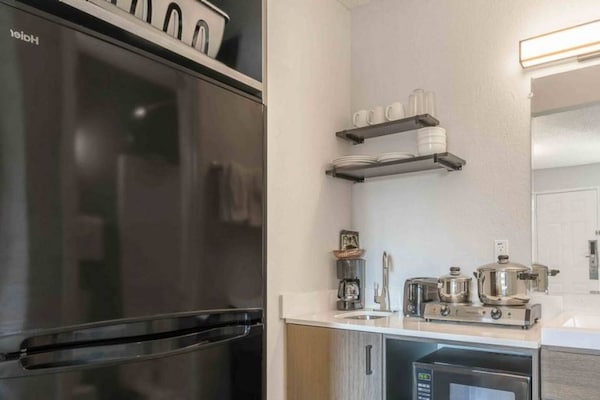 Foto van 1 tweepersoonsbed | Roken toegestaan, Keuken - Vakantiehuis in Hayward - Kitchen