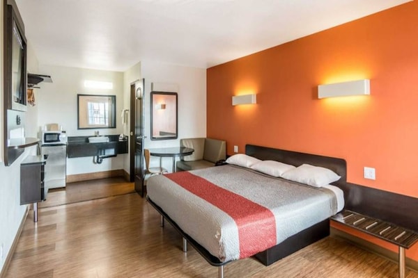 Foto van 1 kingsize bed | Roken toegestaan, koelkast aanwezig - BedRoom