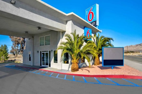 Foto van 2 Queensize Bedden | Roken - Vakantiehuis in VICTORVILLE - ExteriorSummer