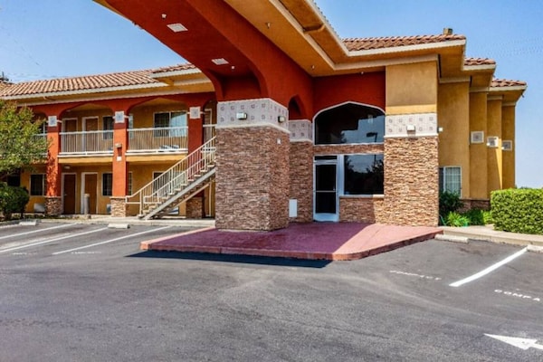 Foto van 2 tweepersoonsbedden (queensize) | Rookvrij - Vakantiehuis in Stockton - Facilities