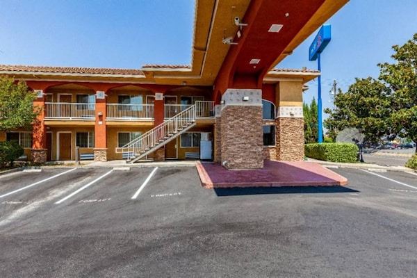 Foto van 2 tweepersoonsbedden (queensize) | Rookvrij - Vakantiehuis in Stockton - Facilities