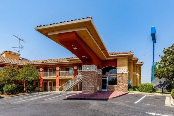 Foto van 2 Queensize Bedden | Roken - Vakantiehuis in Stockton - Facilities