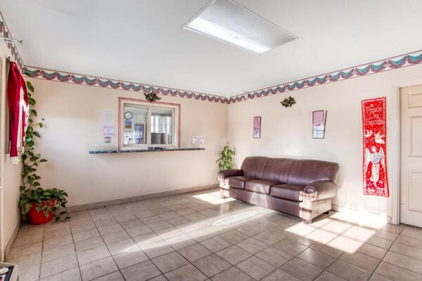 Foto van Bald Knob AR|Kingsize bed|Rookbaar - Vakantiehuis in Bald Knob AR - HallReception