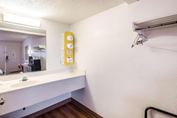Foto van 2 tweepersoonsbedden (queensize) | Rookvrij - Vakantiehuis in OXFORD - BathRoom