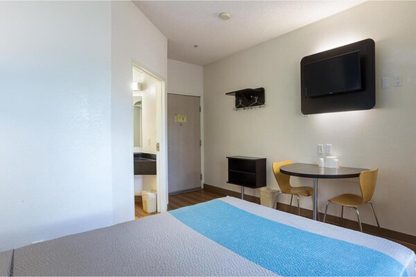 Foto van 1 tweepersoonsbed|mobiliteit|bad|nsmk - Vakantiehuis in Page - BedRoom
