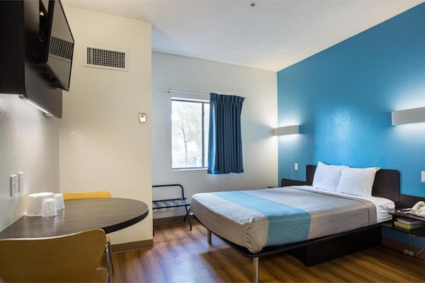 Foto van 1 tweepersoonsbed|mobiliteit|bad|nsmk - Vakantiehuis in Page - BedRoom