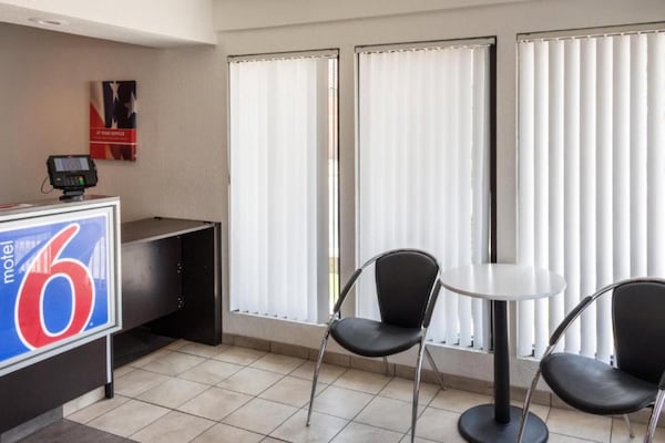 Foto van Bakersfield | 1 tweepersoonsbed | Toegankelijk voor mindervaliden/bad - HallReception